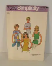Vintage 1976 Simplicity Tops in 4 Styles #7533 Misses' 14 Pattern Uncut