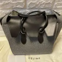 在飛比找PopChill優惠-[二手] Celine Luggage Phantom ha