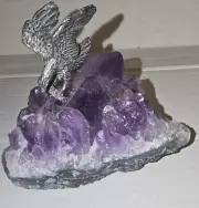 Bird Grabbing Fish Figurine Purple Amethyst Crystal Geode Quartz Rock 3.5" x 3"