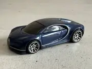 2018 Hot Wheels 16 BUGATTI CHIRON HW Exotics Loose with Protector veyron
