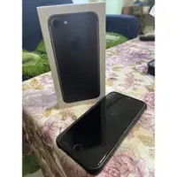 在飛比找蝦皮購物優惠-iPhone 7 128G 黑+uag正版保護殼