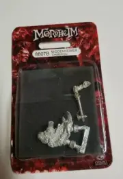 Warhammer Mordheim Middenheimer Champion with axe metal new in box OOP Item#C01