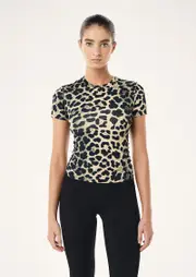 FOUNDATION SHORT SLEEVE TEE IN LEOPARD, 2XS