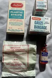 5 Vintage Sentinel~Pl Strips~bandage~Gauze~TM~in Original Box Medical Collection