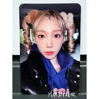 在飛比找蝦皮購物優惠-現貨✅ 太妍 TAEYEON 官方 小卡 正規三輯 INVU