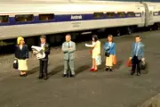 New HO SCALE Bachmann Standing Platform Passengers Scene Scapes