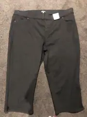 Autograph Crop denim jeans Size 26. Brand New with tags. Straight leg. Stretchy