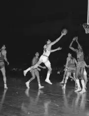 Al Bianchi Of The Syracuse Nationals Shoots 1960S Old Basketball Photo 28