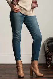 Miracle Denim Wash Jean--GOR-103042F