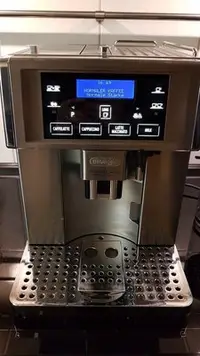 在飛比找Yahoo!奇摩拍賣優惠-義大利delonghi 高階咖啡機ESAM 6700 (22