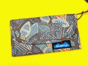 KAVU Big Spender Trifold Wallet ~ Jumble Leaf