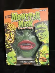 NEW Universal Monsters CREATURE FROM THE BLACK LAGOON Retro [Green] Monster Mask