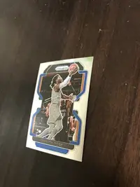 在飛比找Yahoo!奇摩拍賣優惠-DERRICK ROSE      21-22 PRIZM 