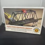 Bachmann Over/Under Blinking Bridge #46222 HO Scale - Complete