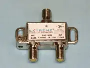EXTREME ~ 2-WAY COAX CABLE SPLITTER # BDS102H ~~~ NOS