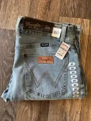 Wrangler Retro Women's Medium Wash Mid Rise Madelyn Bootcut Jeans - 112328368