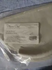 New Pampered Chef Lift And Serve #2125 New In Package Super Quick Shipping