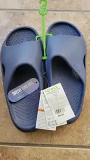 Crocs Soothe Mellow Solid Recovery Slides Men's Size 8 Navy Round Toe Slip On