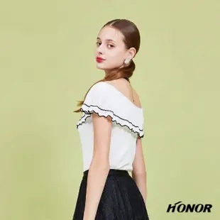 【HONOR 山形屋】一字荷葉領線條滾邊針織上衣-黃/白