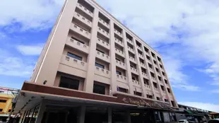 丹諾奧利弗飯店Oliver Hotel Danok