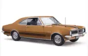 Classic Carlectables 1/18 Holden HT Monaro GTS 350 Daytona Bronze MIB