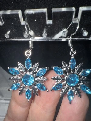 Blue Snowflake Silvertone Christmas Holiday Dangle Earrings