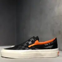 在飛比找蝦皮購物優惠-範斯 Vans 經典一腳蹬帆佈鞋低幫滑闆