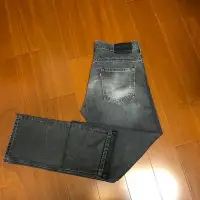 在飛比找Yahoo!奇摩拍賣優惠-（Size 34/34) Levi’s 513黑皮標黑釦黑牛