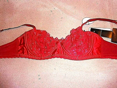 34C Marilyn Monroe Lightly Lined Underwire Demi Cup Full Coverage Bra