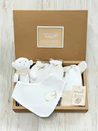 在飛比找友和YOHO優惠-Babymio 米爾寶寶-有機棉初生嬰兒禮盒套裝C