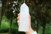 1.56kg Natural Clear quartz Obelisk Quartz Crystal Wand Point Tower Reiki Heal