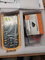 New Fluke Fluke-125B Compact Handheld Oscilloscope 40 Mhz 2 Channels 5.7"