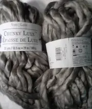 Lot 2 JUMBO Loops & Threads CHUNKY LUXE BIG Yarn 64 yds GRAY 100% Acrylic