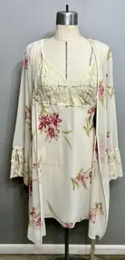 Vintage Valerie Stevens Intimates Robe & Negligee
