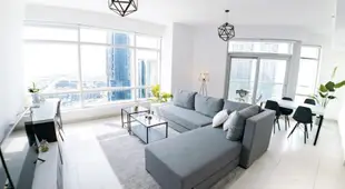 Luxurious 1 Bedroom Downtown