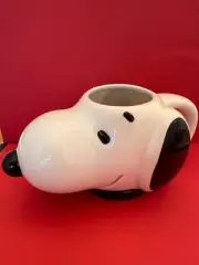 Peanuts Snoopy NEW Large Face Shaped 24 oz Mug Coffee Cup Souvenir Vintage Look