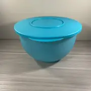 Tupperware Impressions Classic Bowl Aqua Blue Large 4.3 Liter / 1 Gallon New!