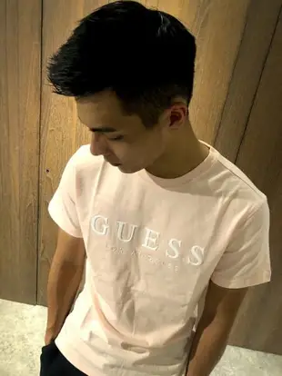 美國百分百【全新真品】Guess T恤 T-shirt 短袖 短T U領 浮雕logo 上衣 logo 粉色 J342