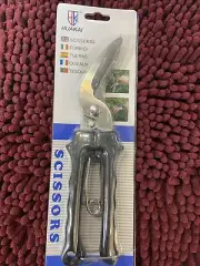 hedge shears