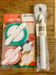 PomPoM Maker KIt-Tools 2 Make 4 Diff Sizes+Susan Bates Jiffy Crochet Hook Sz "S"