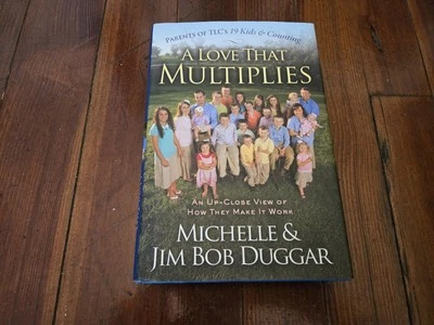 A Love That Multiplies : An Up-Close View of How They Make It Work, HCDJ, NEW