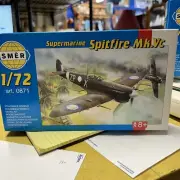 Supermarine Spitfire Mk Vc (1/72 model kit, Smer 0871)