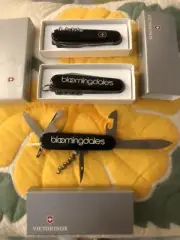 VICTORINOX Swiss Army Knife BLOOMINGDALE’S Advertising - Officier Suisse - NEW !