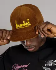 [Krooked] Krooked Men's Skript Snapback Cap in Brown/Gold One Size Brown/Gold