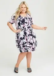 ts Taking Shape Dress Size 16 Shadow Floral style NWT