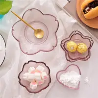 在飛比找ETMall東森購物網優惠-日式櫻花碟子粉色玻璃碟創意零食碟子日本櫻花碗蘸料碟子涼菜碟子