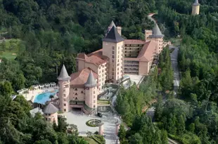 甘榜武吉丁宜城堡温泉和有機健康度假村The Chateau Spa & Organic Wellness Resort Bukit Tinggi