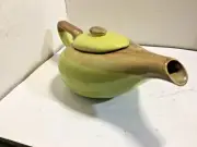VINTAGE LIGHT AVOCADO GREEN CERAMIC GENIE LAMP TEAPOT WITH LID