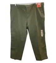 Dockers Mens Saturday Khaki Classic Fit Pants Olive Green W44 L30 - New