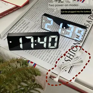 ins風簡約風格 LED鏡面數字鬧鐘 靜音智能電子鐘錶 (8.3折)
